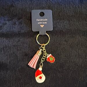 🎄 🎁 Handcrafted- Gold tone Christmas keychain - Santa and Christmas tree mitten